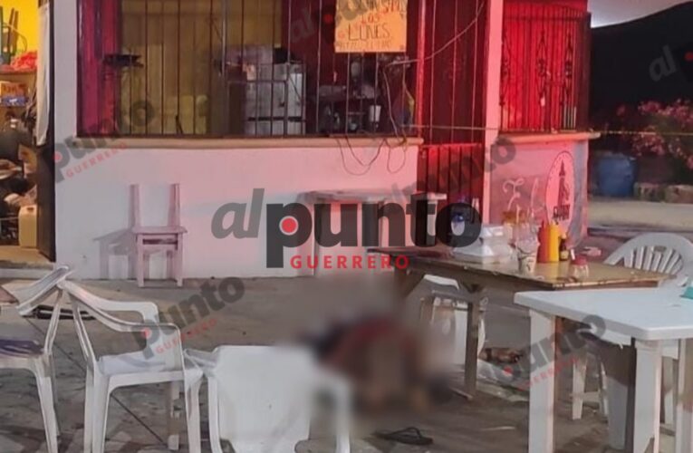 Asesinan a tránsito municipal en ataque armado; hay una mujer herida, en Acapulco.