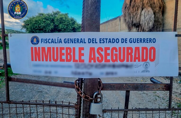 Aseguran taller para blindar vehículos monstruos, en la carretera Teloloapan-Arcelia