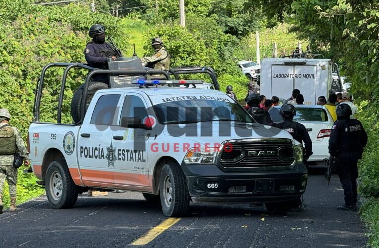 Decapitan a chófer de una urvan de la ruta El Palmar-Chilpancingo.