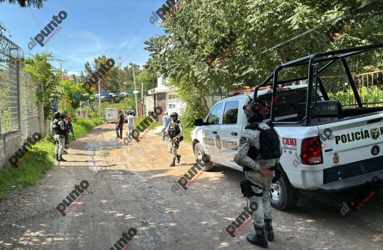 Hallan a una mujer asesinada a balazos al poniente de Chilpancingo.