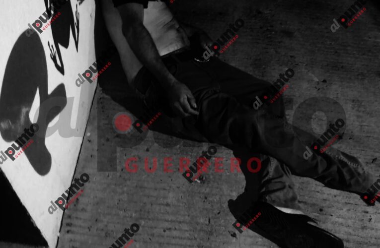 Hallan a un hombre torturado y asesinado a golpes fuera del bar “Ranas”, en Tixtla