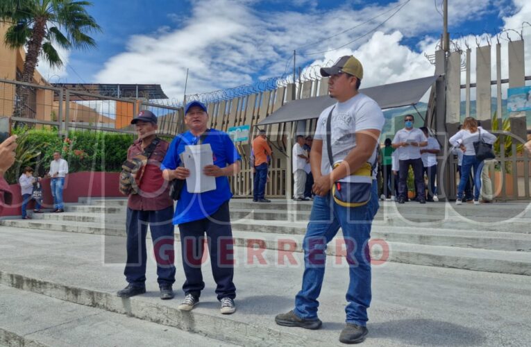 Ex policías despedidos en el gobierno de Astudillo exigen ser recontratados