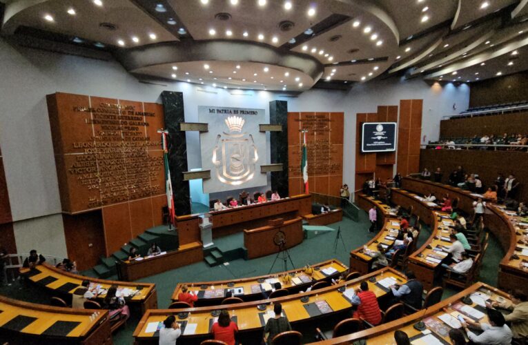 Piden diputados apoyos para reconstruir Guerrero tras el huracán John