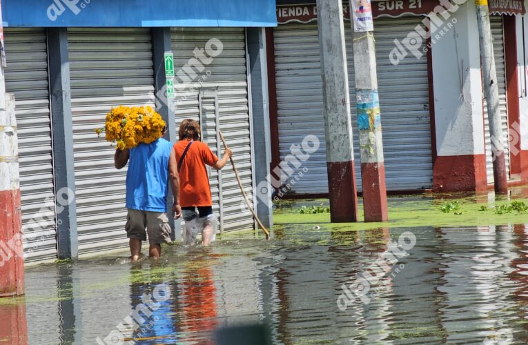 Tixtla bajo el agua por huracán John; hay 10 mil personas afectadas, aseguran