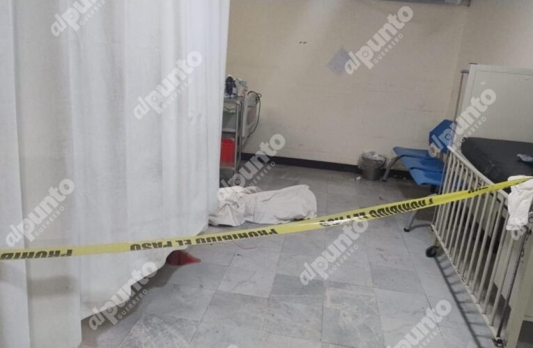 Armados irrumpen en el hospital IMSS-Bienestar de Coyuca de Benítez y matan a un hombre