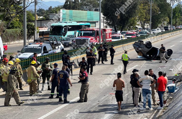 Una mujer sin vida y 17 heridos deja un choque en el bulevar Vicente Guerrero en Chilpancingo