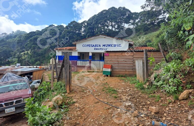 En riesgo el ciclo escolar en Chautipan por falta de maestros