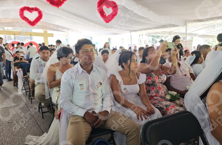 Se casan 366 parejas en bodas colectivas en Chilpancingo