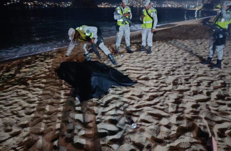 Muere ahogado en playas de Acapulco, un vecino de Chilpancingo