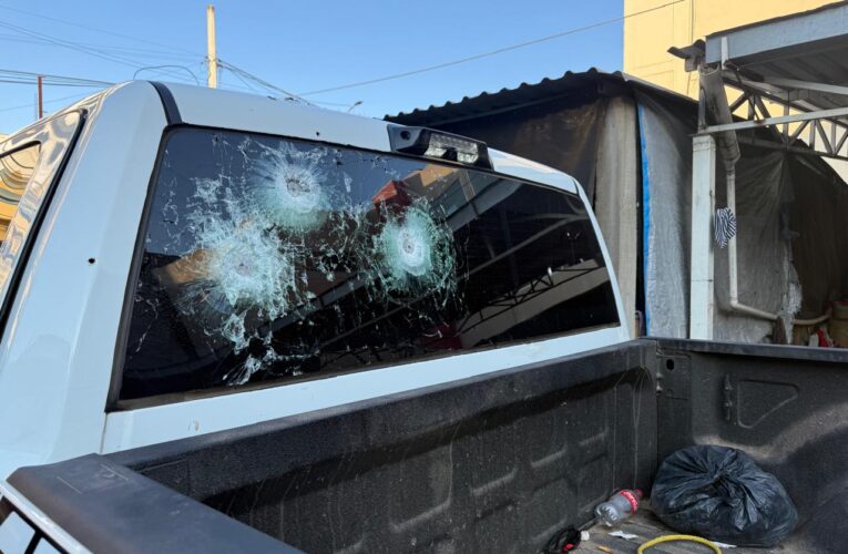 Atacan a balazos al presidente municipal de Atlixtac, Guillermo Matías Marrón, en la Autopista del Sol