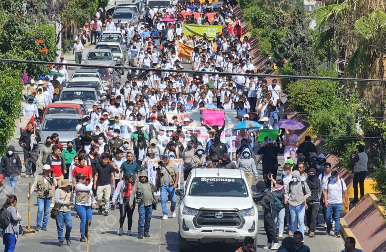 Marcha Ayotzinapa en Chilpancingo, a un año del asesinato del normalista Yanqui Kothan