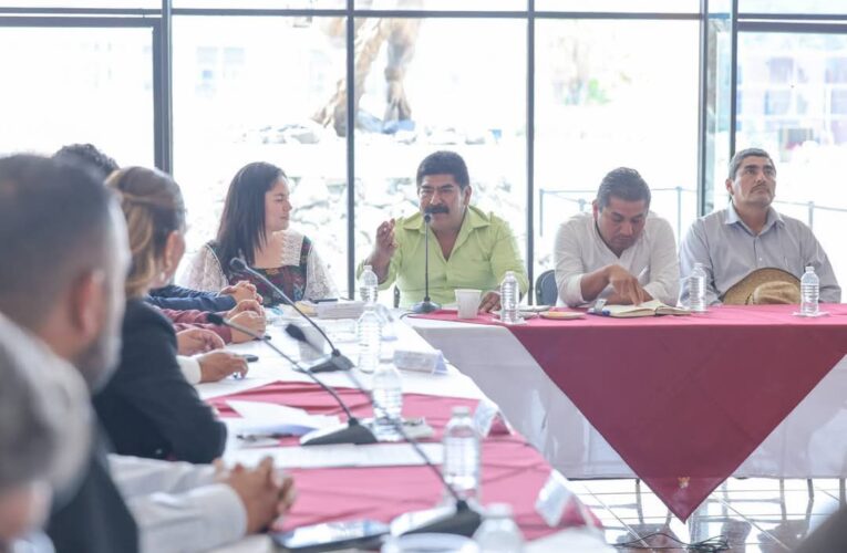 Logran pobladores de Tilapa asignación de recursos para la compra de hectáreas.