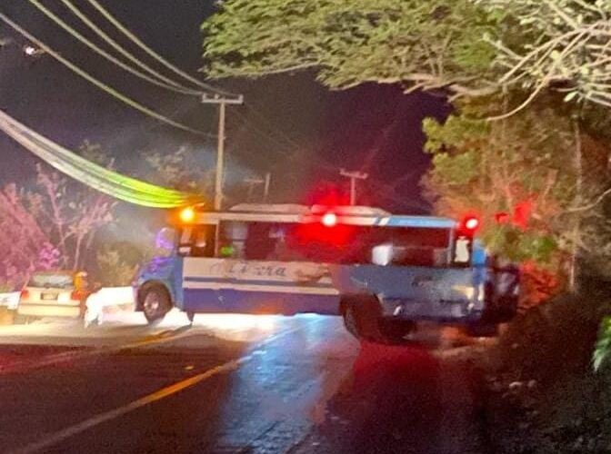 Enfrentamiento en el Kilómetro 30 en Acapulco, deja al menos 9 muertos.