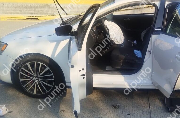 Muere mujer menor de edad en un choque automovilístico cerca de Acapulco.