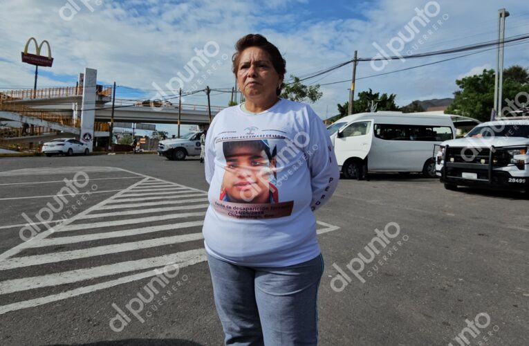 Esther Deaquino continúa buscando a su hijo desaparecido desde hace 9 años.