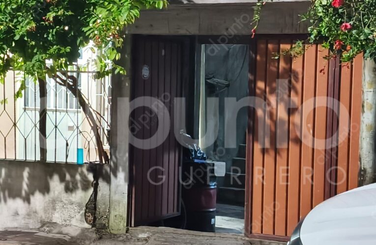 Asesinan a un hombre y lo esconden dentro de un colchón en un domicilio en Chilpancingo.
