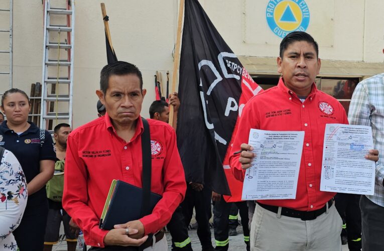 Anuncian paro estatal indefinido trabajadores de Protección Civil en Guerrero