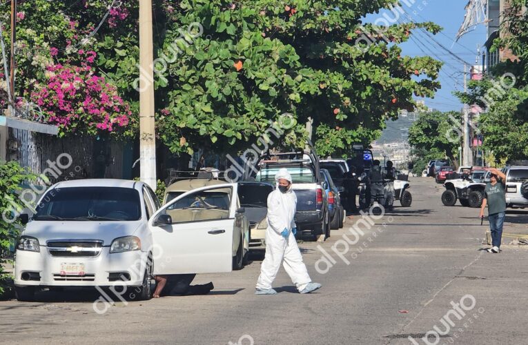Ejecutan a balazos a policía municipal de Acapulco cerca del cuartel de la SSP.