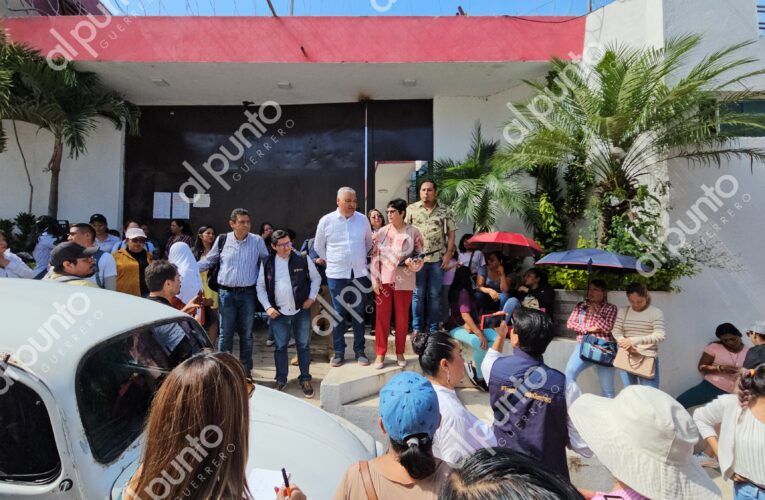 Protestan maestras de preescolar en la SEG para exigir cambios de adscripción