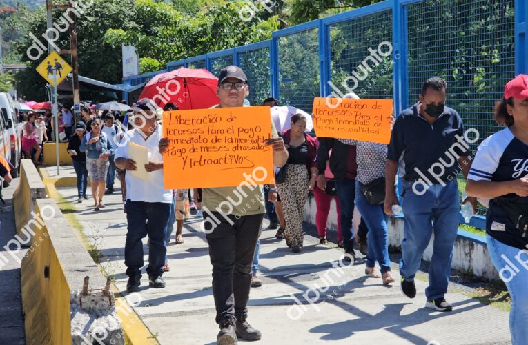 Jubilados y pensionados de la Fiscalía y Seguridad Pública; exigen pagos atrasados de pensiones