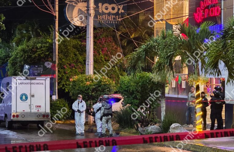 Asesinan a un hombre dentro del bar La Casa del Despecho en Chilpancingo