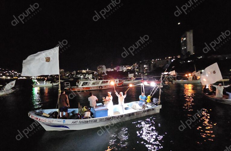 Acapulco: honran a víctimas de Otis con misa y ofrenda floral al mar, a dos años del desastre