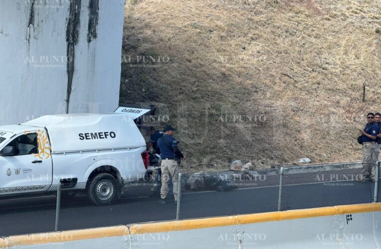 Dejan a tres hombres desmembrados en la Autopista del Sol