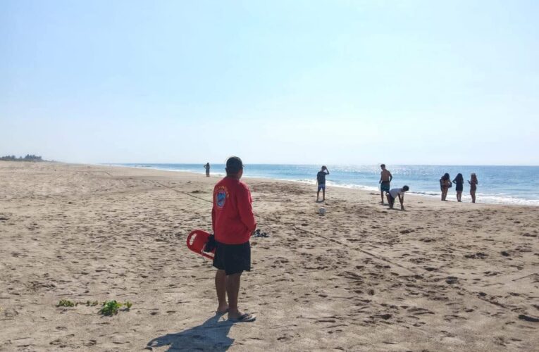 Muere hombre ahogado en playa Llano Real durante festejos de Año Nuevo