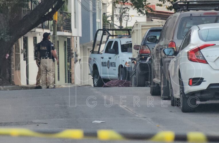 Asesinan a un hombre afuera de su domicilio en Chilpancingo