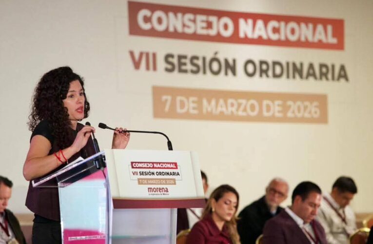 Morena fija ruta interna rumbo a 2027 y prohíbe candidaturas de familiares