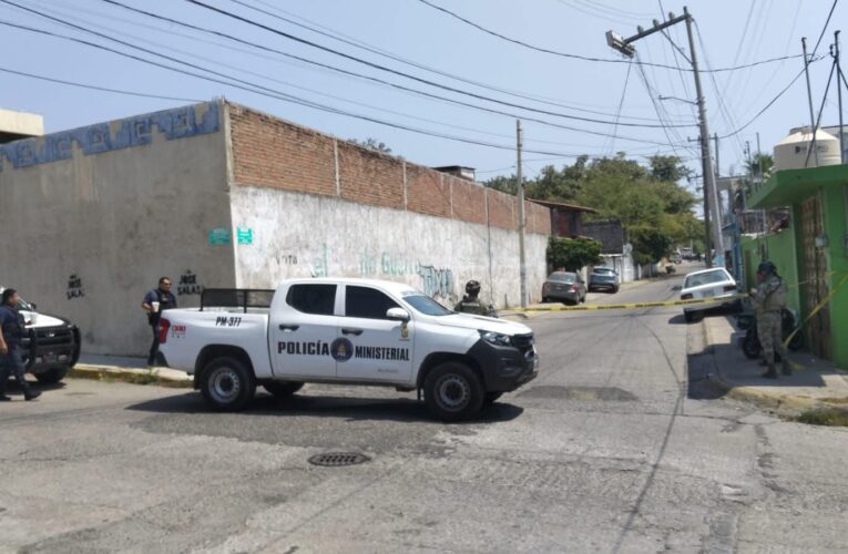 Hallan sin vida a taxista dentro de la cajuela de su unidad en Acapulco