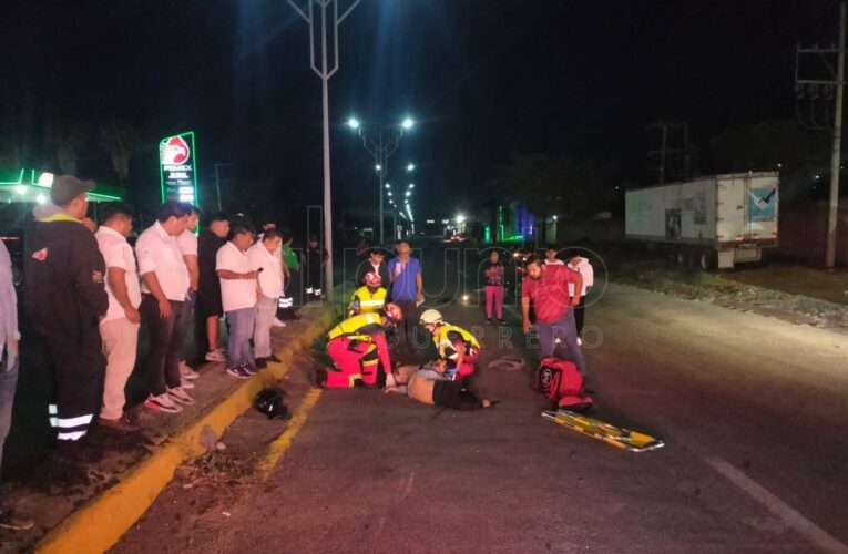 Mueren chef y cocinero de “Los Caprichos de Nona” al derrapar en motocicleta en Chilpancingo