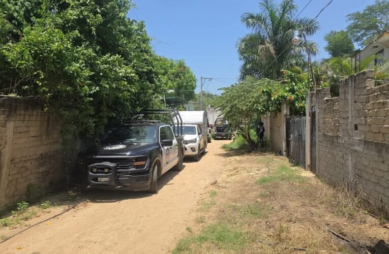 Condena Javier Saldaña asesinato de tres integrantes de su familia y exige justicia