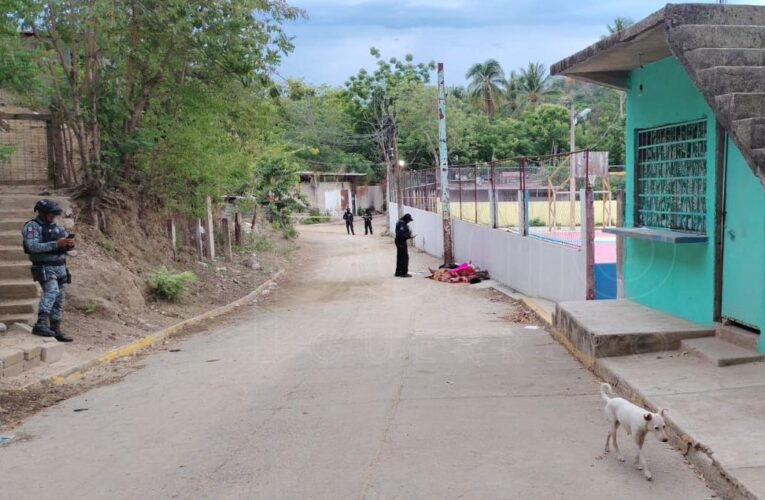 Hallan tres hombres torturados y ejecutados en la comunidad de Kilómetro 21, en Acapulco