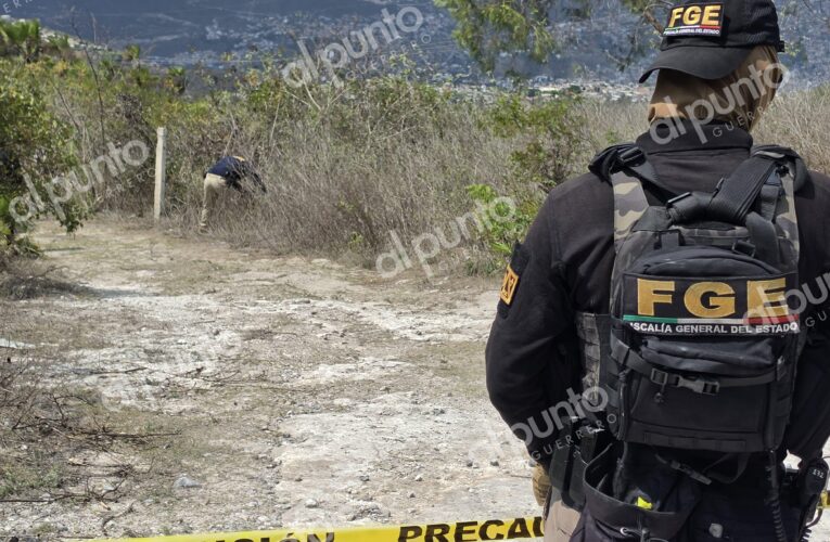 Hallan a un hombre en avanzado estado de descomposición en terreno baldío de Chilpancingo