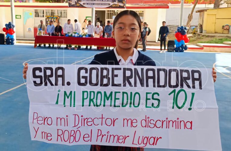 Denuncian exclusión de alumna del cuadro de honor en primaria de Chilpancingo