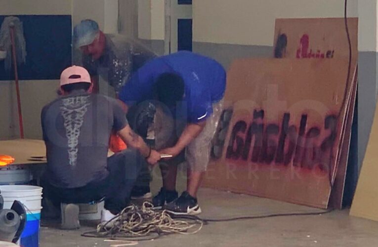 Utilizan instalaciones de la UAGro para elaborar propaganda de Javier Saldaña