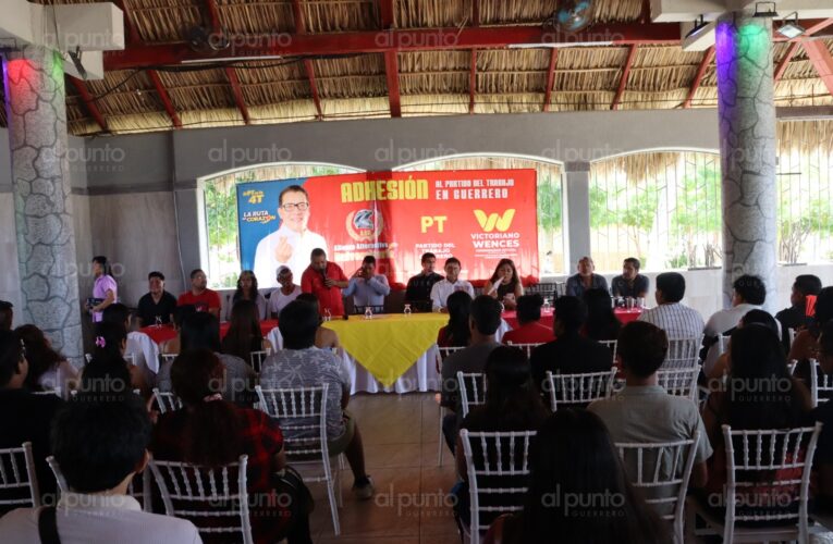 Universitarios llaman a Saldaña regresar a la UAGro y culminar su gestión