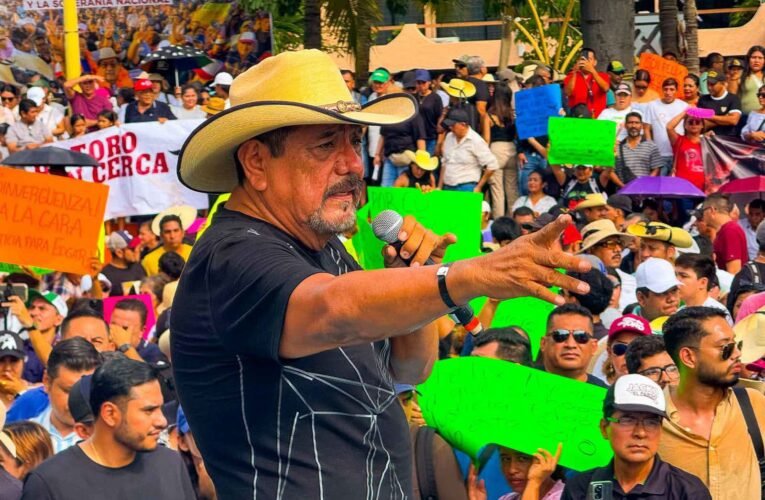 Cambia Félix Salgado sede de asamblea en Tlapa por Chilpancingo ante amenazas de protestas