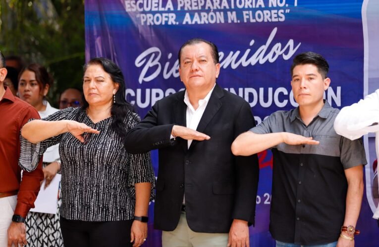 “Nadie es imprescindible en Morena”, le responde Jacinto González a Javier Saldaña