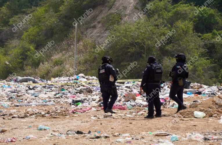 Hallan feto de aproximadamente siete meses entre basura del relleno sanitario de Acapulco