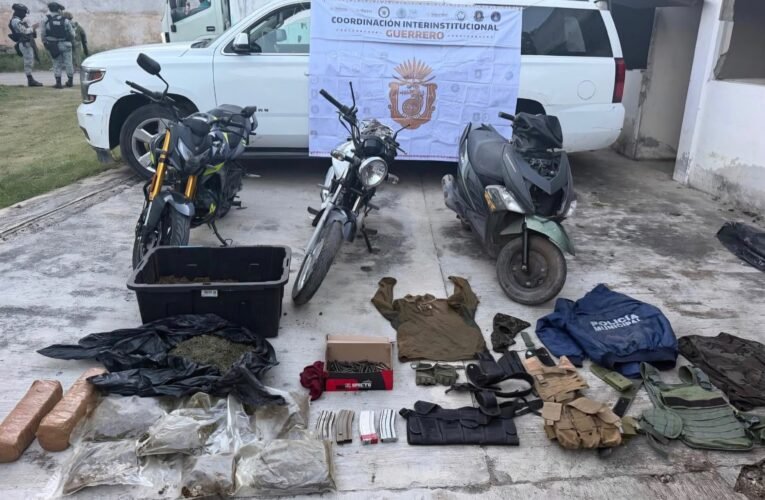 Cateo en Cocula deja vehículos robados, droga y equipo táctico asegurados