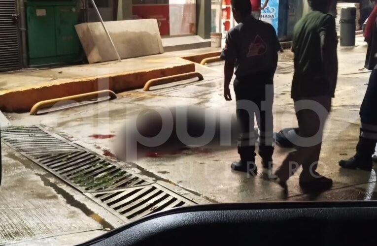 Asesinan a balazos a un hombre en la colonia Quinto Patio, en Atoyac