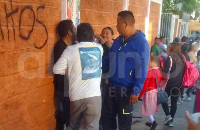 Detienen a sujeto acusado de agredir con tijeras a su expareja frente afuera de una primaria