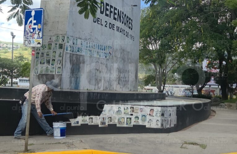 Cubren con pintura fichas de búsqueda de desaparecidos en Chilpancingo