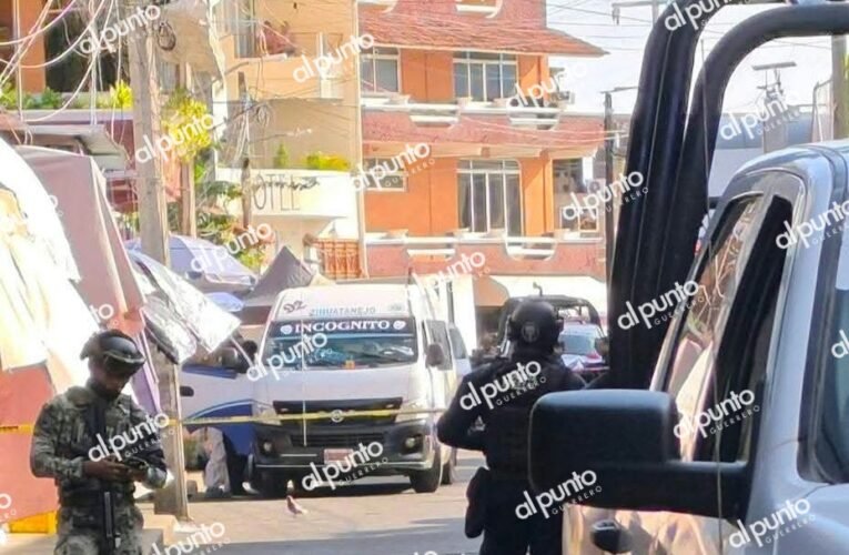 Matan a balazos a chofer de urvan en pleno Centro de Zihuatanejo